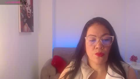 Snapshot of stephania_evanss chatting on 10-10-25, 10:09 Stefania online show from 10-10-25, 10:09