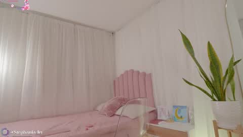 Snapshot of stephania_let chatting on 12-05-25, 02:14 stephania_let online show from 12-05-25, 02:14