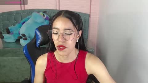 Stephania online show from 02-21-25, 01:44