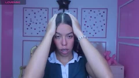 Stephania online show from 11-04-25, 12:37