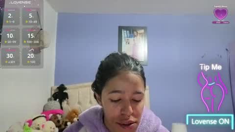 Snapshot of stephania_t chatting on 07-21-26, 03:14 Stephania online show from 07-21-26, 03:14