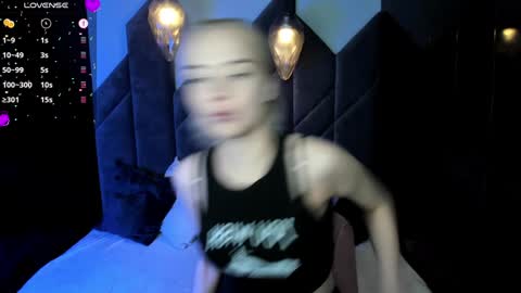 Snapshot of stephanie_sea chatting on 01-21-25, 02:37 Stephanie Sea online show from 01-21-25, 02:37
