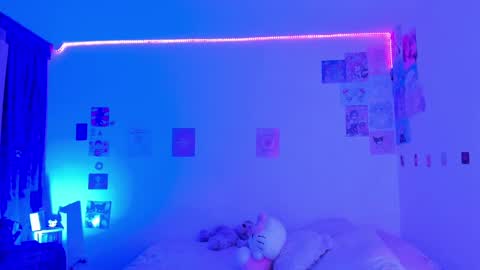 Snapshot of stephanifox chatting on 12-27-24, 02:14 Stephanie online show from 12-27-24, 02:14