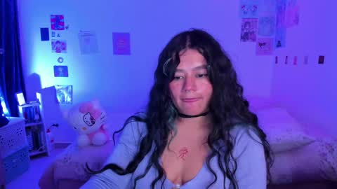 Snapshot of stephanifox chatting on 12-28-24, 03:37 Stephanie online show from 12-28-24, 03:37