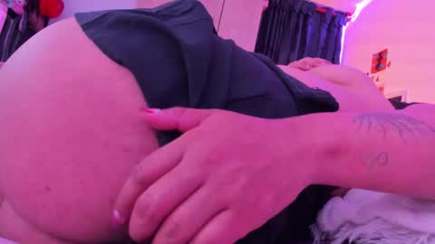 Snapshot of stephanifox chatting on 01-09-25, 04:52 Stephanie online show from 01-09-25, 04:52