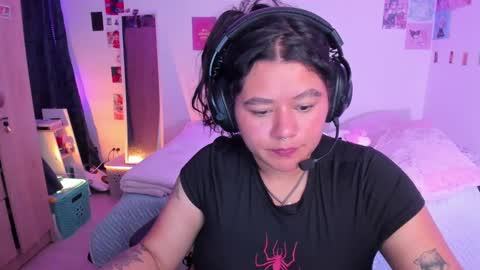 Snapshot of stephanifox chatting on 02-04-25, 02:07 Stephanie online show from 02-04-25, 02:07