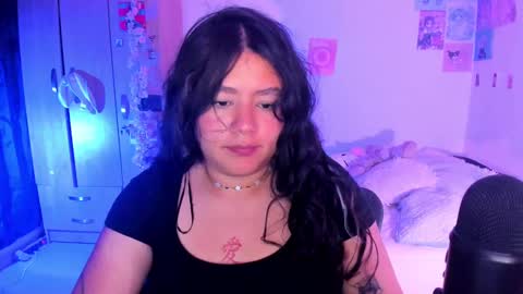 Snapshot of stephanifox chatting on 02-20-25, 01:36 Stephanie online show from 02-20-25, 01:36