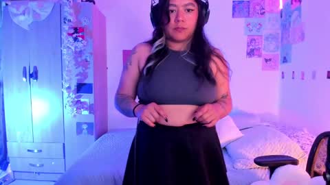 Snapshot of stephanifox chatting on 02-26-25, 06:21 Stephanie online show from 02-26-25, 06:21