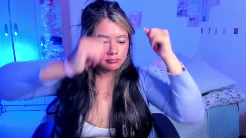 Snapshot of stephanifox chatting on 03-05-25, 12:59 Stephanie online show from 03-05-25, 12:59