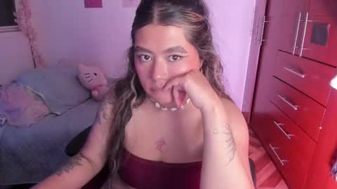 Snapshot of stephanifox chatting on 10-15-25, 11:38 Stephanie online show from 10-15-25, 11:38