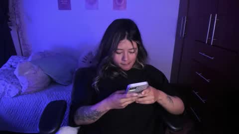 Snapshot of stephanifox chatting on 11-02-25, 02:14 Stephanie online show from 11-02-25, 02:14