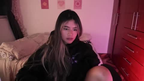 Snapshot of stephanifox chatting on 11-09-25, 03:38 Stephanie online show from 11-09-25, 03:38