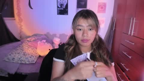 Stephanie  online show from 03-31-26, 01:18