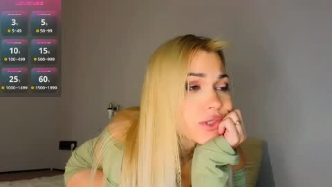 Stephany online show from 04-11-26, 02:27