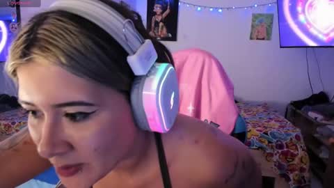 Stephany  independient model  online show from 01-04-25, 12:59