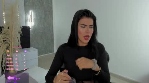 S T E P H A N Y A online show from 10-28-25, 07:49