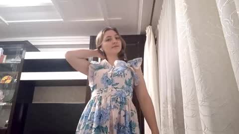 Stephanie online show from 12-21-25, 04:58