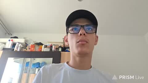 Snapshot of steve371967 chatting on 09-23-25, 03:04 Steve371967 online show from 09-23-25, 03:04