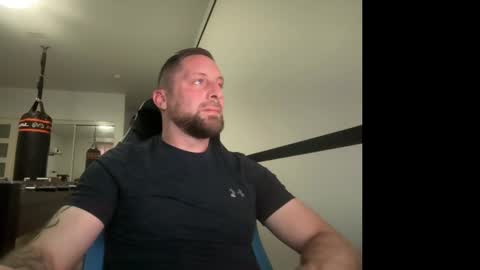 Snapshot of steve897819 chatting on 10-22-25, 05:24 steve897819 online show from 10-22-25, 05:24