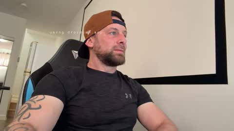 Snapshot of steve897819 chatting on 02-10-26, 03:38 steve897819 online show from 02-10-26, 03:38