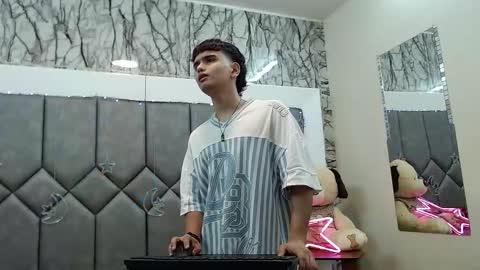 Steve Hotman  online show from 03-29-26, 01:22