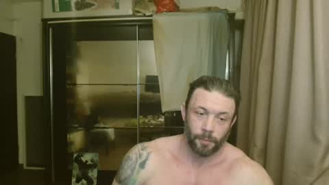 Snapshot of stevebulkzor chatting on 06-11-26, 08:51 Steve Oakenshield son of John son of Vasyl online show from 06-11-26, 08:51