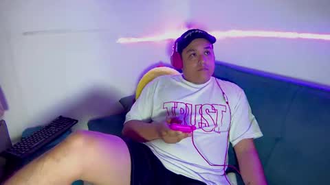 steven_88519 online show from 12-03-25, 12:36