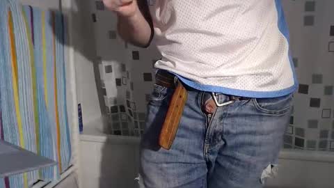 Snapshot of steveo_85 chatting on 04-17-26, 01:03 white beef online show from 04-17-26, 01:03