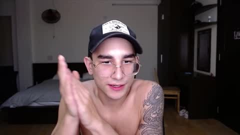 Alex   online show from 02-27-25, 05:36