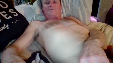 Snapshot of steviehard7 chatting on 02-11-25, 05:05 steviehard7 online show from 02-11-25, 05:05