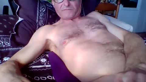 Snapshot of steviehard7 chatting on 02-18-25, 10:25 steviehard7 online show from 02-18-25, 10:25