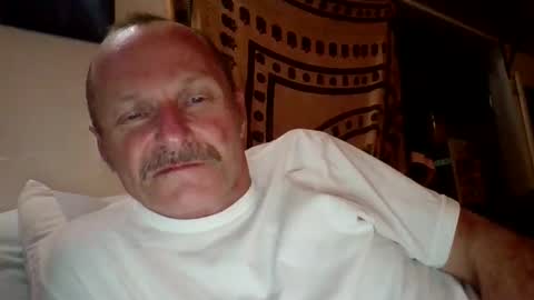 Snapshot of steviehard7 chatting on 11-01-25, 09:22 steviehard7 online show from 11-01-25, 09:22