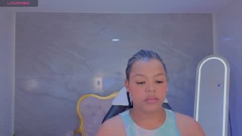 Snapshot of sther_s chatting on 07-15-26, 03:12 Sther online show from 07-15-26, 03:12