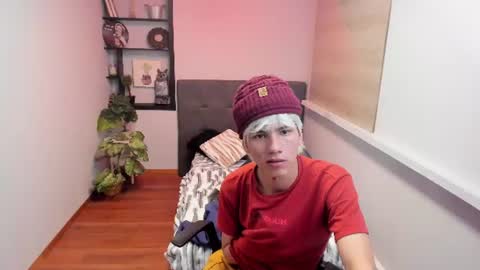 Stich online show from 07-25-26, 04:32
