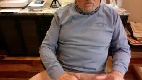 Snapshot of stickfigure1234 chatting on 01-16-26, 08:02 stickfigure1234 online show from 01-16-26, 08:02