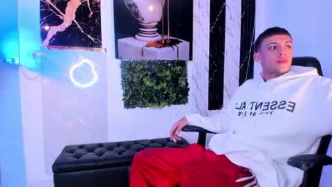 Stiven  brendan online show from 12-04-24, 06:22