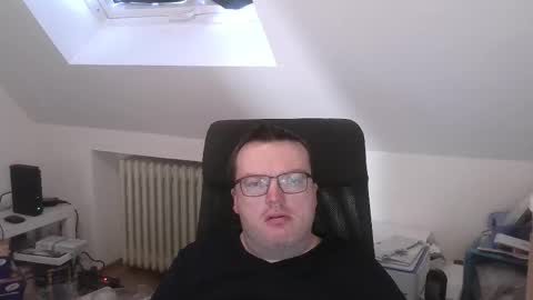 Oliver online show from 03-25-26, 06:52