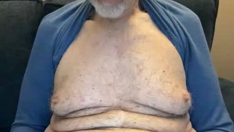 Snapshot of stillbad2 chatting on 12-22-25, 09:23 Stillbad2 online show from 12-22-25, 09:23