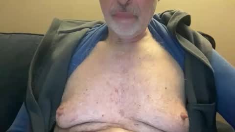 Snapshot of stillbad2 chatting on 01-05-26, 09:51 Stillbad2 online show from 01-05-26, 09:51