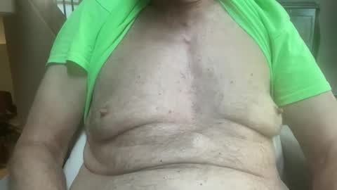 Snapshot of stillbad2 chatting on 01-13-26, 07:19 Stillbad2 online show from 01-13-26, 07:19