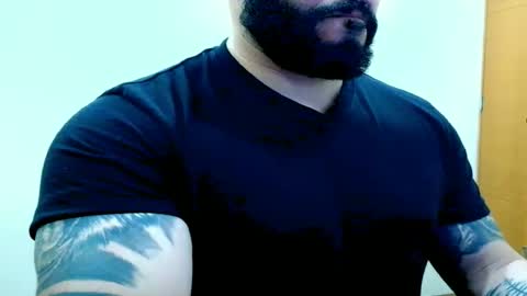 stiven253958 online show from 05-05-26, 11:24
