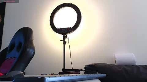 Stiven Montiel online show from 02-20-25, 08:36