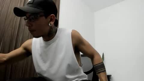 stiven_trainer online show from 06-08-26, 02:56