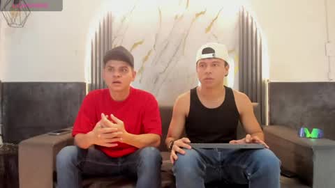 friends online show from 04-18-26, 04:05