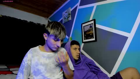 Stiven  online show from 04-18-26, 04:38