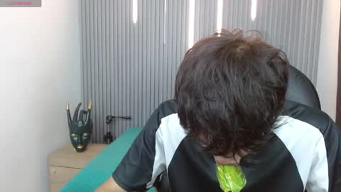 Snapshot of stiwentwink chatting on 05-10-26, 01:05 Stiwen online show from 05-10-26, 01:05