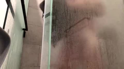 Snapshot of stlhotwifeguy chatting on 01-06-25, 06:31 stlhotwifeguy online show from 01-06-25, 06:31