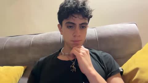 Stolas online show from 02-14-26, 01:13