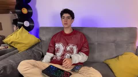 Stolas online show from 02-24-26, 11:25