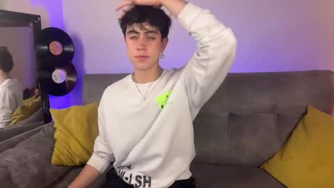 Stolas online show from 03-02-26, 11:22